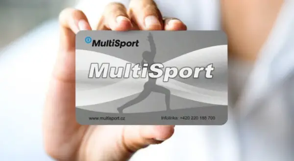 Karta MultiSport w dłoni. Dowiedz się, ile kosztuje karta Multisport dla osoby prywatnej i zacznij aktywnie spędzać czas!